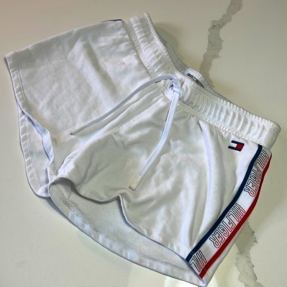 Tommy Hilfiger SPORT Shorts. Bright white with  classic Tommy‎ Logo. Size Small. - Picture 1 of 11